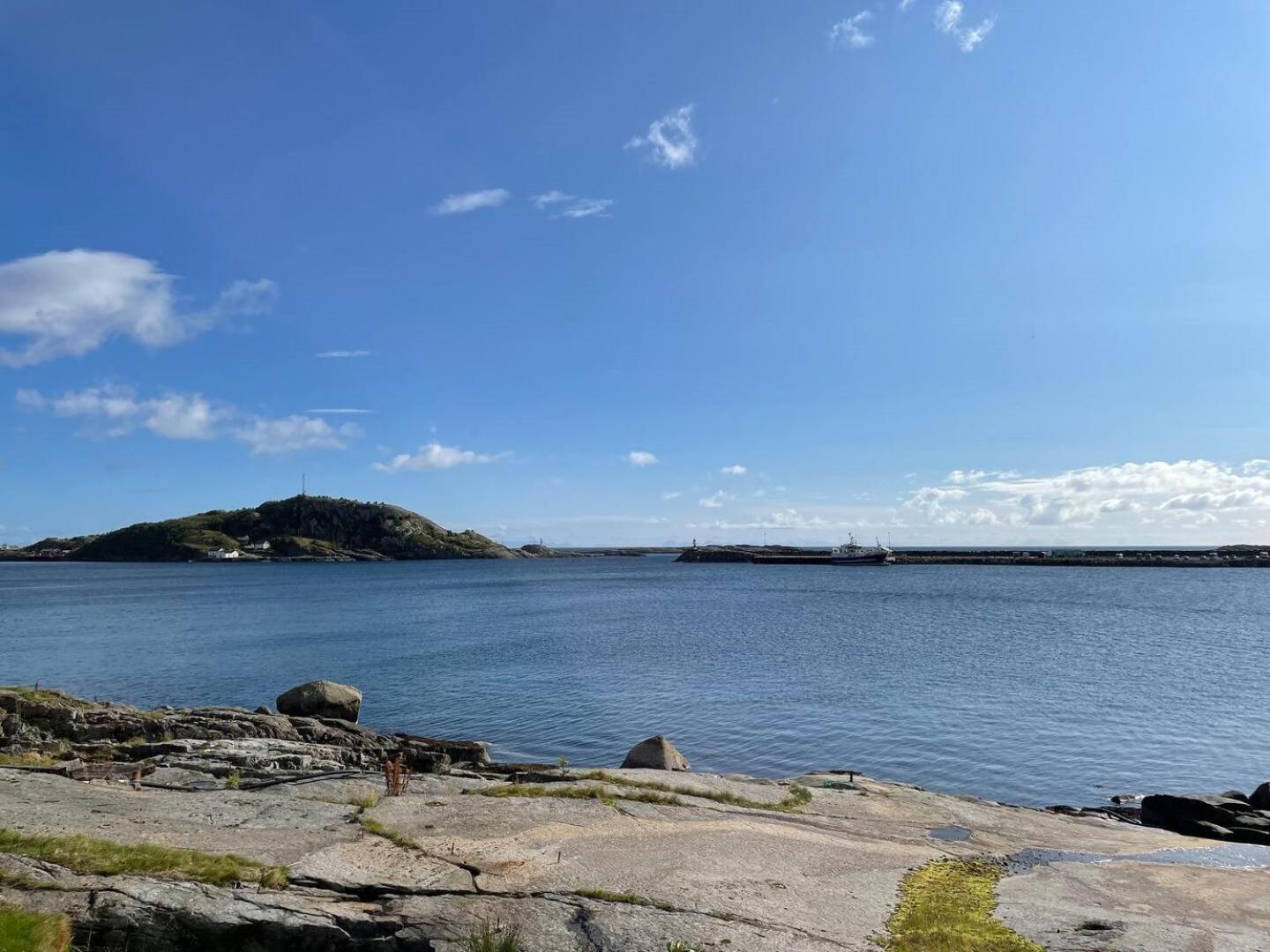 Nordlandshus Ved Havet Pa Reine, Lofoten Dış mekan fotoğraf